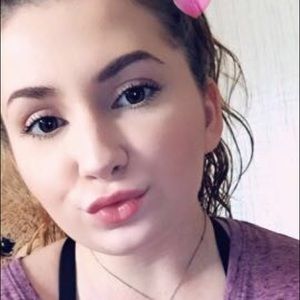 Meet your Posher, Hailey